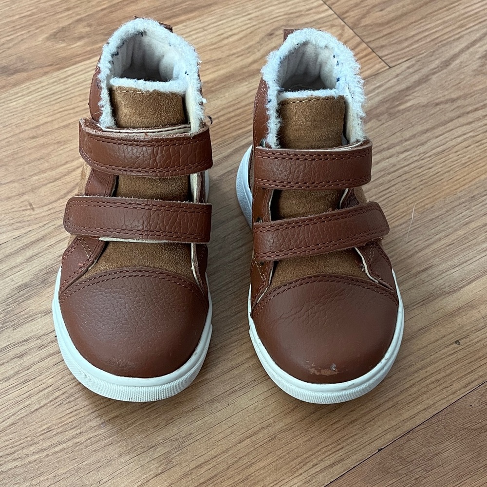 UGG Rennon II High Top Sneaker